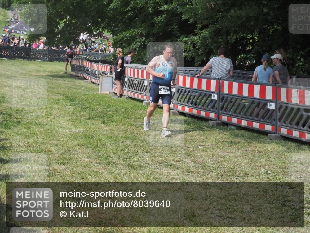 15.06.2025 - 27. Vierlanden-Triathlon KatJ http://msf.ph/oto/8039640 15.06.2025 11:36:38 Schwimmen  meine-sportfotos.de