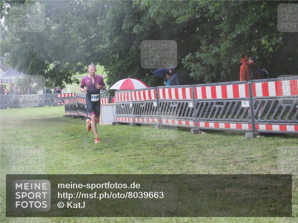 21.06.2025 - 27. Vierlanden-Triathlon KatJ http://msf.ph/oto/8039663 15.06.2025 14:23:52 Ziel 1267, 1300 meine-sportfotos.de