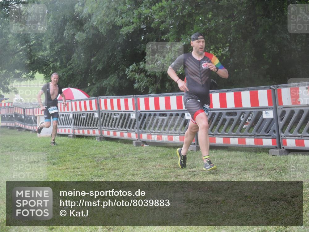 21.06.2025 - 27. Vierlanden-Triathlon KatJ http://msf.ph/oto/8039883 15.06.2025 14:25:04 Ziel 1246, 1306 meine-sportfotos.de