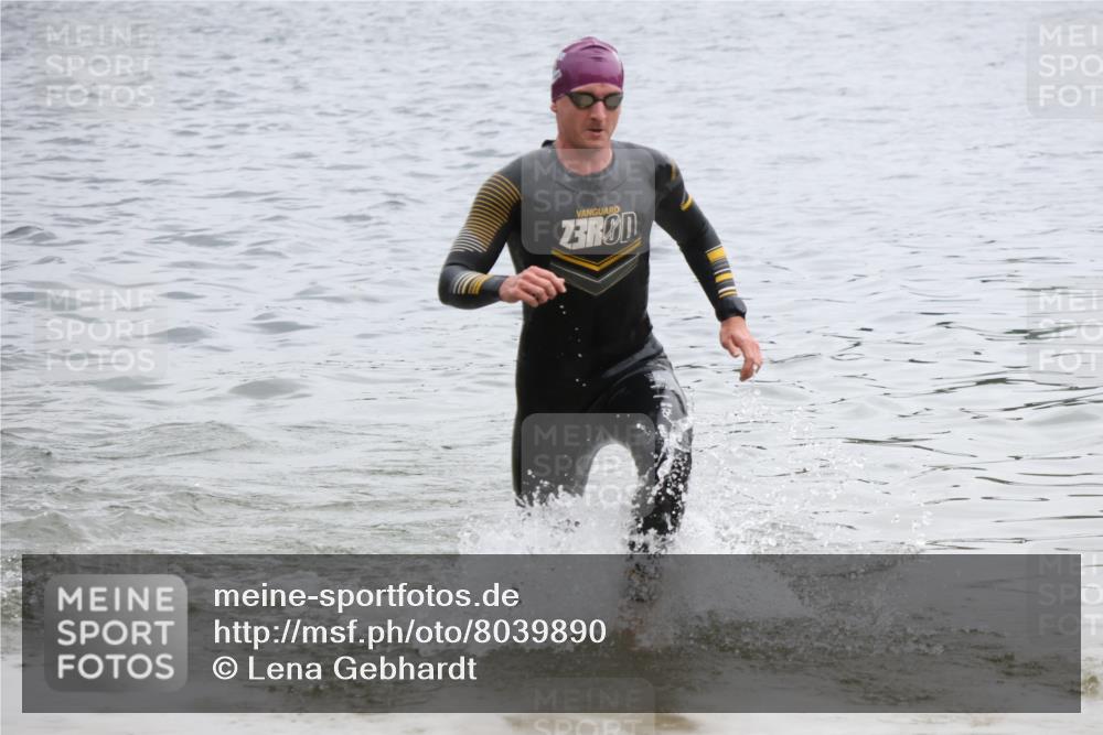 21.06.2025 - 27. Vierlanden-Triathlon Lena Gebhardt http://msf.ph/oto/8039890 15.06.2025 12:54:06 Schwimmen 1102, 1114, 1124, 1125, 1127, 1145, 1158 meine-sportfotos.de