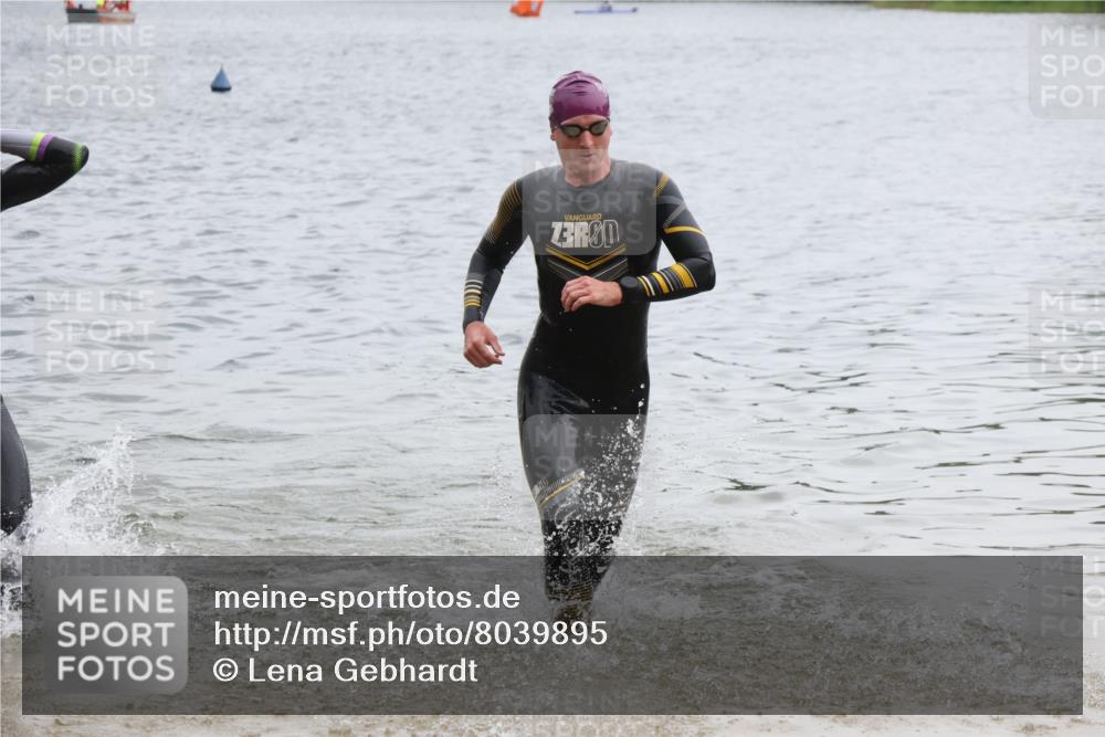21.06.2025 - 27. Vierlanden-Triathlon Lena Gebhardt http://msf.ph/oto/8039895 15.06.2025 12:54:07 Schwimmen 1102, 1114, 1124, 1125, 1127, 1145, 1158 meine-sportfotos.de