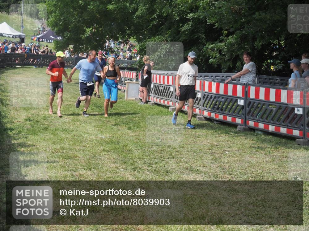 21.06.2025 - 27. Vierlanden-Triathlon KatJ http://msf.ph/oto/8039903 15.06.2025 11:37:31 Schwimmen  meine-sportfotos.de