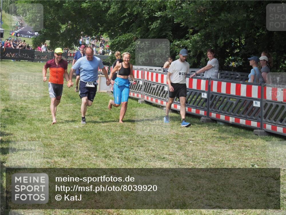 21.06.2025 - 27. Vierlanden-Triathlon KatJ http://msf.ph/oto/8039920 15.06.2025 11:37:32 Schwimmen  meine-sportfotos.de