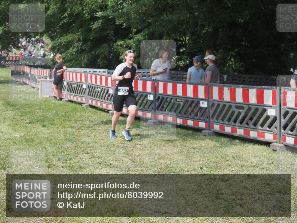 15.06.2025 - 27. Vierlanden-Triathlon KatJ http://msf.ph/oto/8039992 15.06.2025 11:37:44 Schwimmen  meine-sportfotos.de
