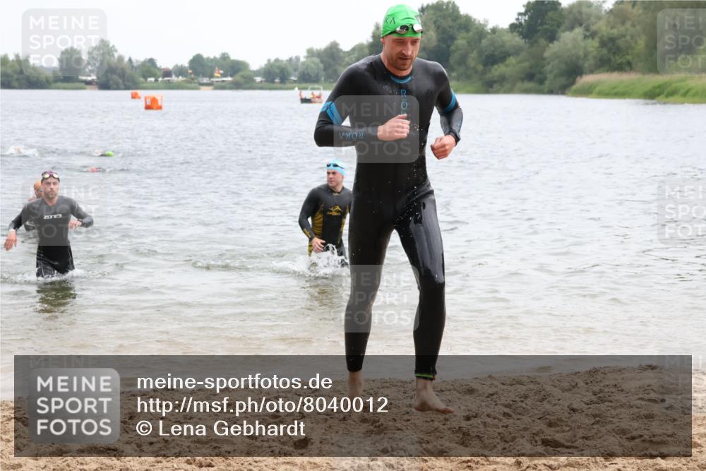 21.06.2025 - 27. Vierlanden-Triathlon Lena Gebhardt http://msf.ph/oto/8040012 15.06.2025 12:54:18 Schwimmen 1102, 1103, 1114, 1124, 1125, 1127, 1141, 1145, 1147, 1158, 1162 meine-sportfotos.de