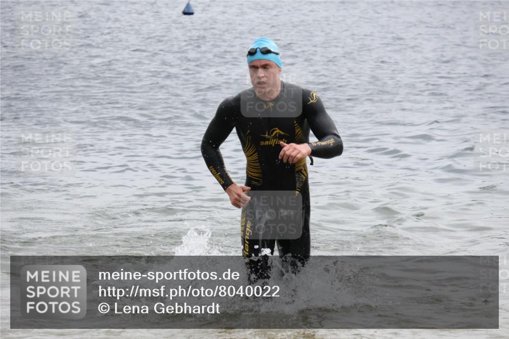 21.06.2025 - 27. Vierlanden-Triathlon Lena Gebhardt http://msf.ph/oto/8040022 15.06.2025 12:54:19 Schwimmen 1102, 1103, 1114, 1124, 1125, 1127, 1141, 1145, 1147, 1158, 1162 meine-sportfotos.de