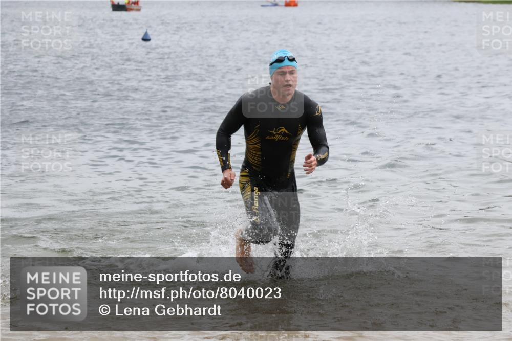 21.06.2025 - 27. Vierlanden-Triathlon Lena Gebhardt http://msf.ph/oto/8040023 15.06.2025 12:54:20 Schwimmen 1102, 1103, 1114, 1124, 1125, 1127, 1141, 1147, 1158, 1162 meine-sportfotos.de
