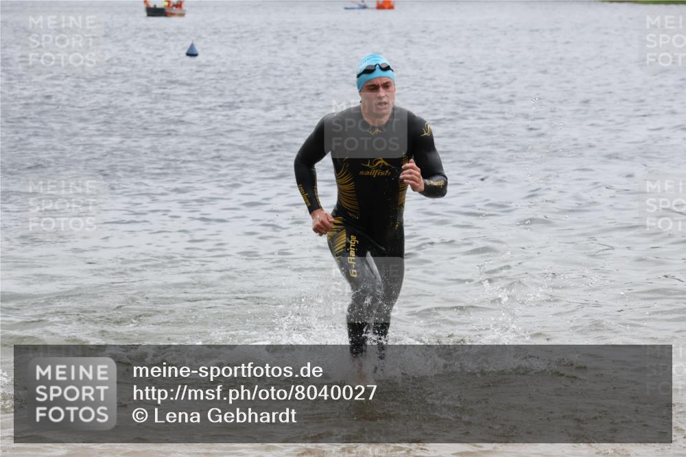 21.06.2025 - 27. Vierlanden-Triathlon Lena Gebhardt http://msf.ph/oto/8040027 15.06.2025 12:54:20 Schwimmen 1102, 1103, 1114, 1124, 1125, 1127, 1141, 1147, 1158, 1162 meine-sportfotos.de