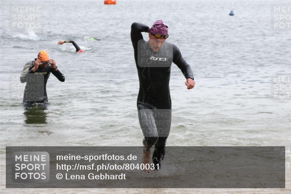 21.06.2025 - 27. Vierlanden-Triathlon Lena Gebhardt http://msf.ph/oto/8040031 15.06.2025 12:54:21 Schwimmen 1102, 1103, 1114, 1124, 1127, 1141, 1147, 1162 meine-sportfotos.de