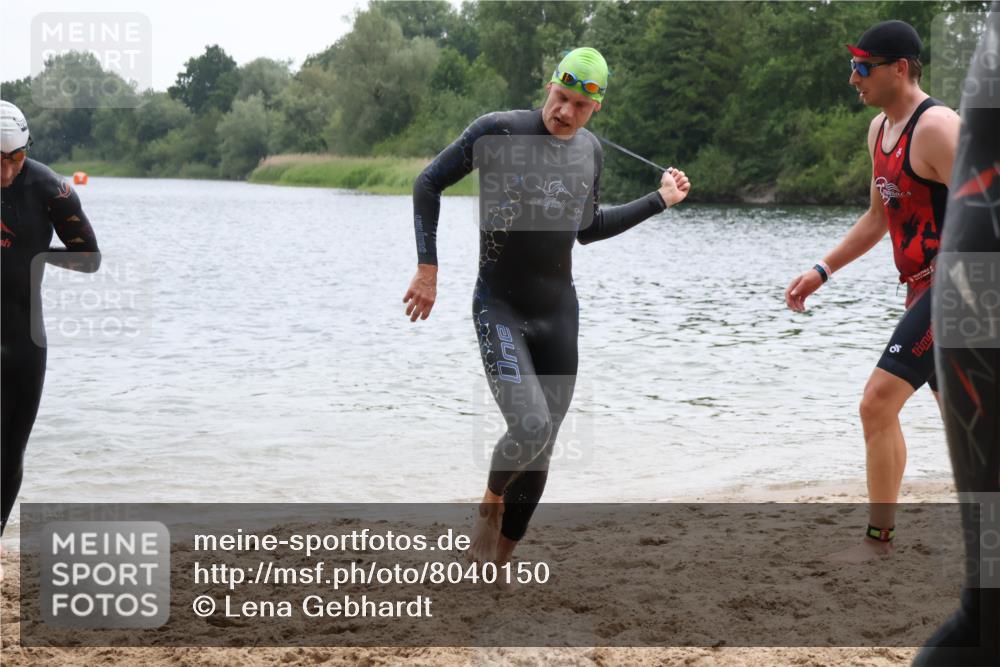 21.06.2025 - 27. Vierlanden-Triathlon Lena Gebhardt http://msf.ph/oto/8040150 15.06.2025 12:54:55 Schwimmen 1115, 1136, 1137, 1138, 1143, 1146, 1153, 1154, 1155, 1157 meine-sportfotos.de