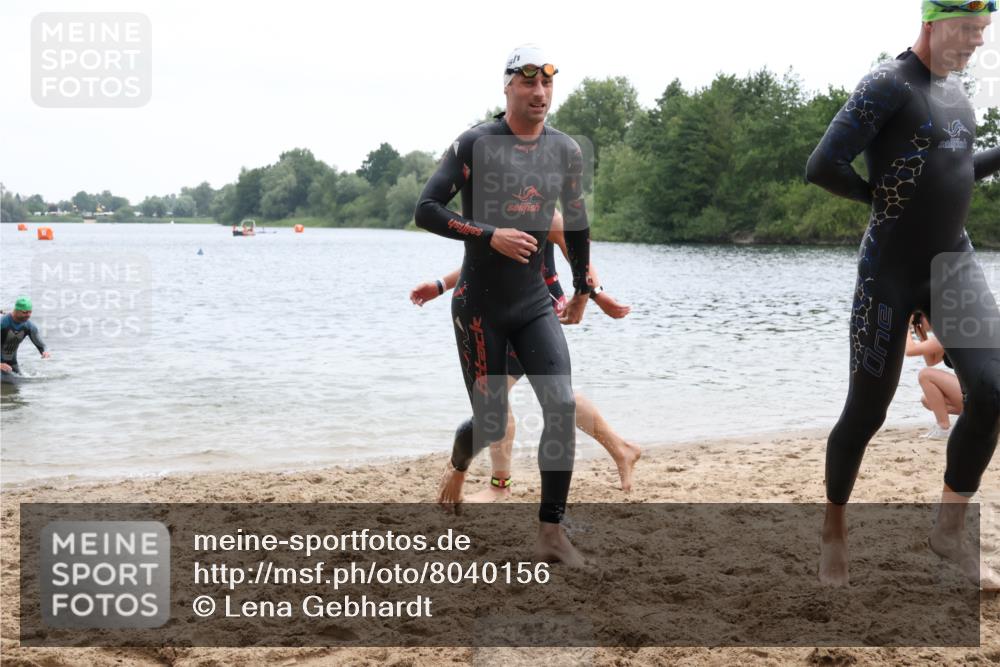 21.06.2025 - 27. Vierlanden-Triathlon Lena Gebhardt http://msf.ph/oto/8040156 15.06.2025 12:54:56 Schwimmen 1115, 1136, 1137, 1138, 1143, 1146, 1153, 1154, 1155, 1157 meine-sportfotos.de