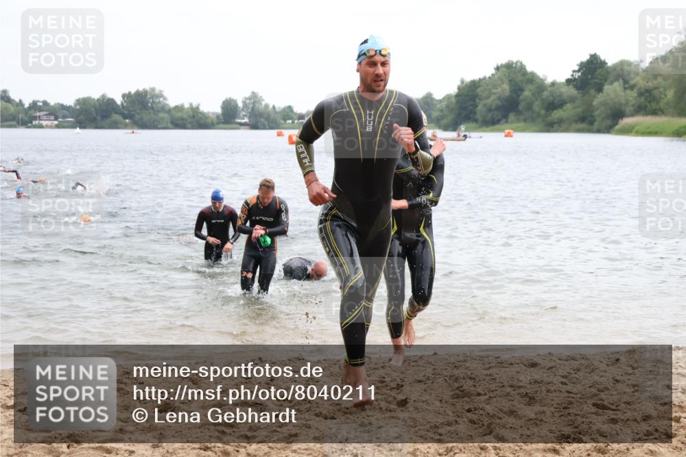 21.06.2025 - 27. Vierlanden-Triathlon Lena Gebhardt http://msf.ph/oto/8040211 15.06.2025 12:55:07 Schwimmen 1107, 1120, 1126, 1128, 1136, 1148, 1155, 1161 meine-sportfotos.de