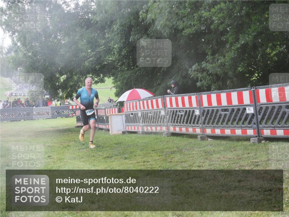 21.06.2025 - 27. Vierlanden-Triathlon KatJ http://msf.ph/oto/8040222 15.06.2025 14:27:07 Ziel 1256, 1305 meine-sportfotos.de