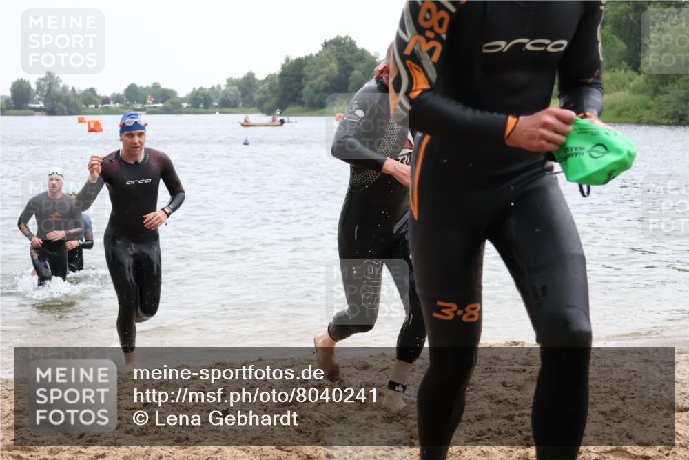 21.06.2025 - 27. Vierlanden-Triathlon Lena Gebhardt http://msf.ph/oto/8040241 15.06.2025 12:55:13 Schwimmen 1107, 1108, 1120, 1123, 1126, 1128, 1136, 1148, 1161 meine-sportfotos.de