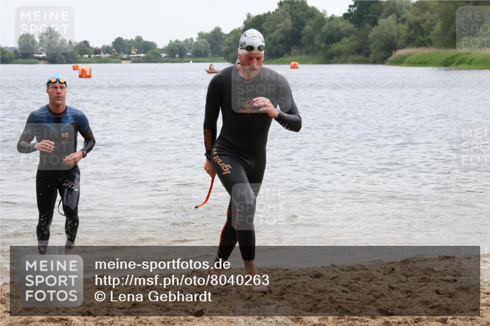 21.06.2025 - 27. Vierlanden-Triathlon Lena Gebhardt http://msf.ph/oto/8040263 15.06.2025 12:55:17 Schwimmen 1107, 1108, 1120, 1123, 1126, 1128, 1148, 1161 meine-sportfotos.de
