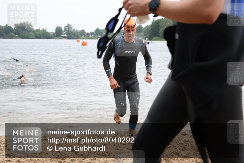 21.06.2025 - 27. Vierlanden-Triathlon Lena Gebhardt http://msf.ph/oto/8040292 15.06.2025 12:55:23 Schwimmen 1108, 1110, 1112, 1116, 1123, 1126, 1128, 1148 meine-sportfotos.de