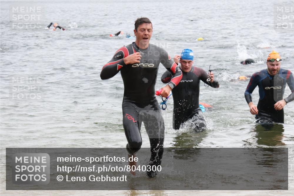 21.06.2025 - 27. Vierlanden-Triathlon Lena Gebhardt http://msf.ph/oto/8040300 15.06.2025 12:55:26 Schwimmen 1108, 1110, 1112, 1116, 1123, 1148, 1156 meine-sportfotos.de
