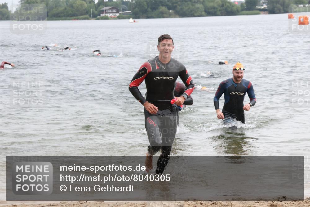 21.06.2025 - 27. Vierlanden-Triathlon Lena Gebhardt http://msf.ph/oto/8040305 15.06.2025 12:55:27 Schwimmen 1105, 1108, 1110, 1112, 1116, 1123, 1148, 1156 meine-sportfotos.de