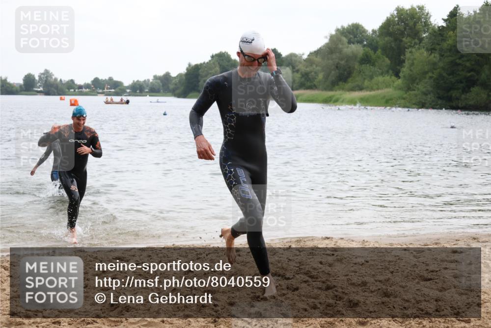 21.06.2025 - 27. Vierlanden-Triathlon Lena Gebhardt http://msf.ph/oto/8040559 15.06.2025 12:56:27 Schwimmen 1099, 1101, 1106, 1122, 1149, 1152, 1159 meine-sportfotos.de