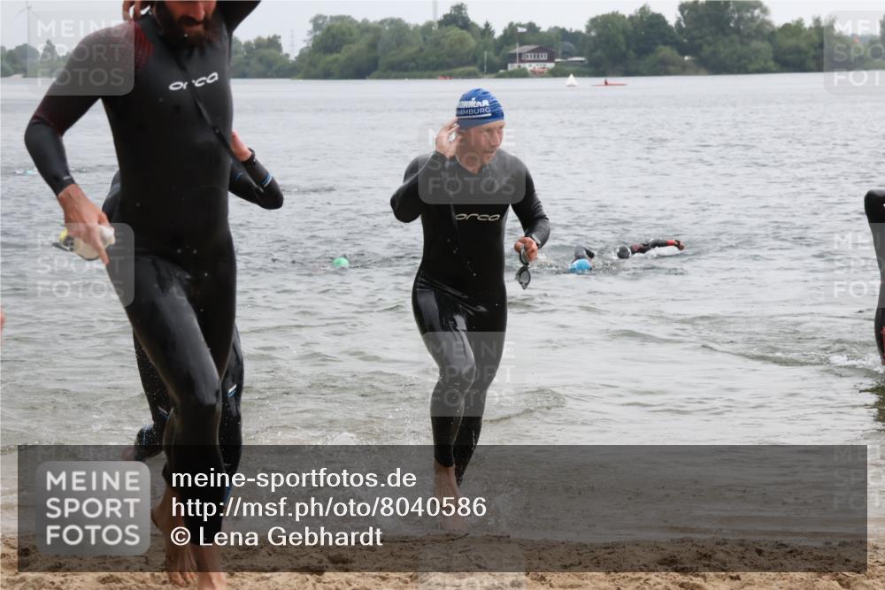21.06.2025 - 27. Vierlanden-Triathlon Lena Gebhardt http://msf.ph/oto/8040586 15.06.2025 12:56:35 Schwimmen 1099, 1106, 1113, 1122, 1149, 1152, 1159 meine-sportfotos.de