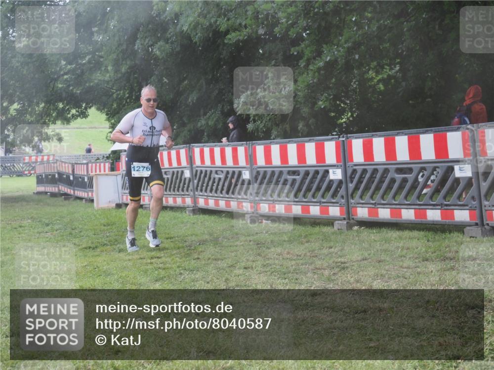 21.06.2025 - 27. Vierlanden-Triathlon KatJ http://msf.ph/oto/8040587 15.06.2025 14:28:45 Ziel 1276 meine-sportfotos.de