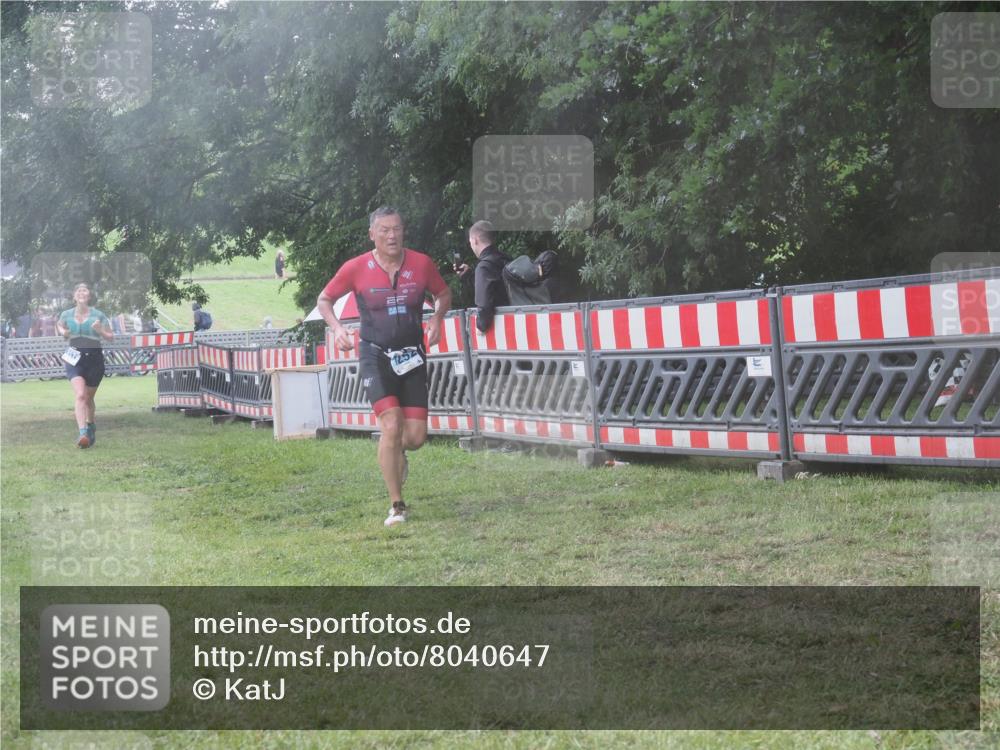 21.06.2025 - 27. Vierlanden-Triathlon KatJ http://msf.ph/oto/8040647 15.06.2025 14:29:00 Ziel 1176, 1252 meine-sportfotos.de