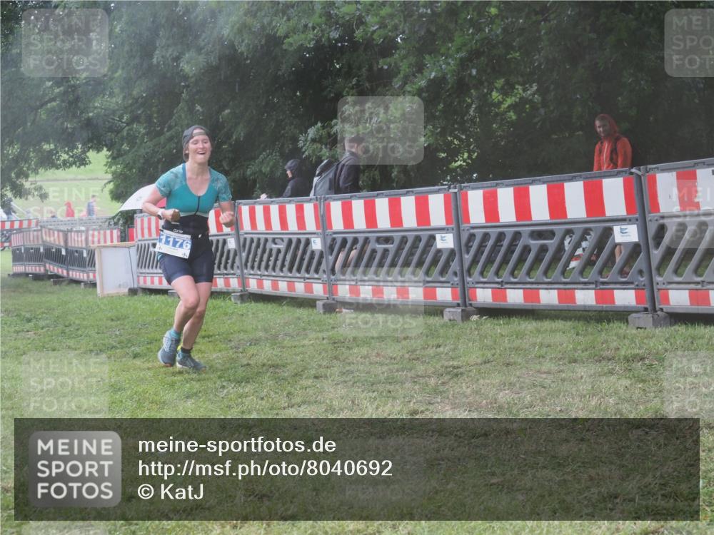 21.06.2025 - 27. Vierlanden-Triathlon KatJ http://msf.ph/oto/8040692 15.06.2025 14:29:03 Ziel 1176, 1252 meine-sportfotos.de