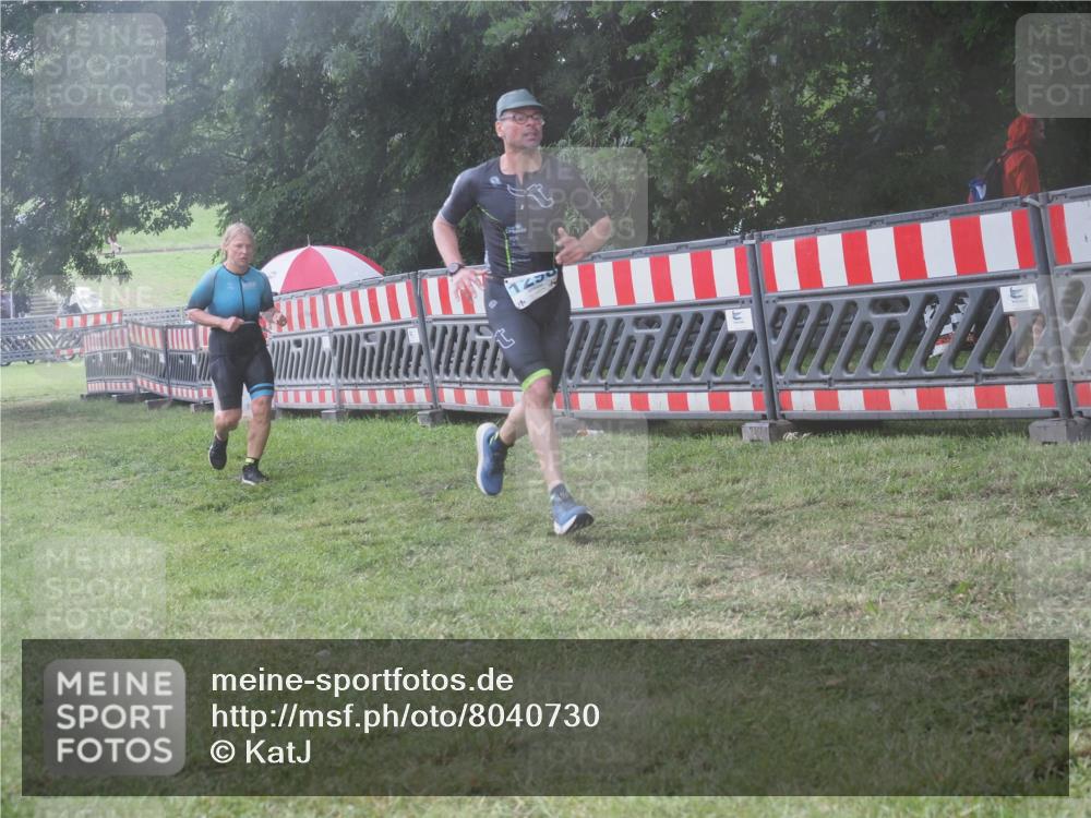 21.06.2025 - 27. Vierlanden-Triathlon KatJ http://msf.ph/oto/8040730 15.06.2025 14:29:18 Ziel 1223, 1296 meine-sportfotos.de
