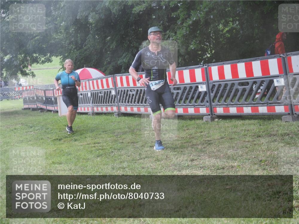21.06.2025 - 27. Vierlanden-Triathlon KatJ http://msf.ph/oto/8040733 15.06.2025 14:29:19 Ziel 1223, 1296 meine-sportfotos.de