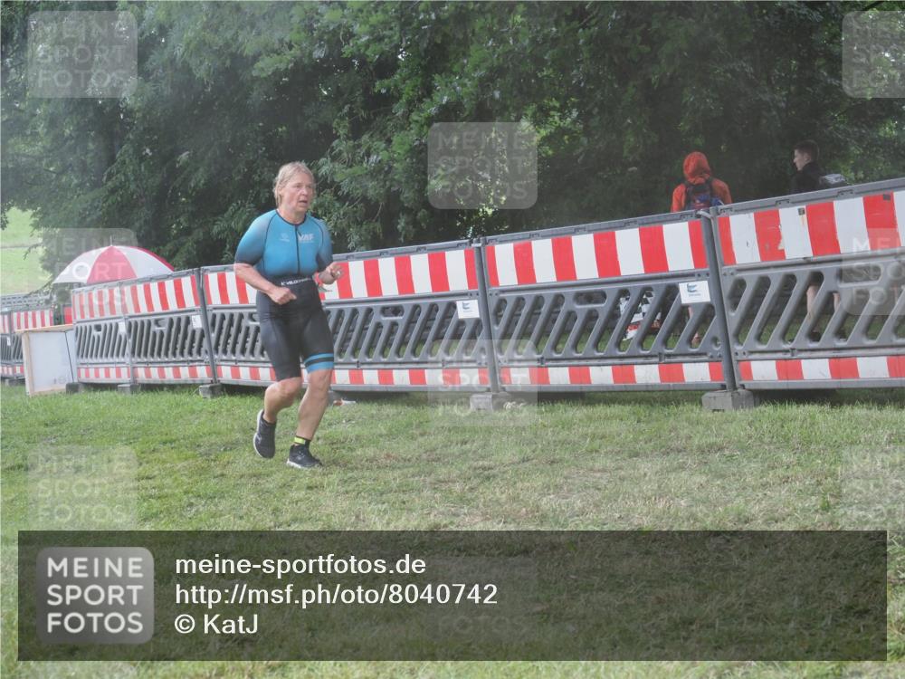 21.06.2025 - 27. Vierlanden-Triathlon KatJ http://msf.ph/oto/8040742 15.06.2025 14:29:20 Ziel 1223, 1296 meine-sportfotos.de
