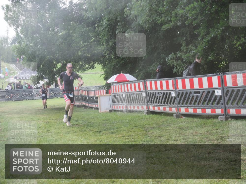 21.06.2025 - 27. Vierlanden-Triathlon KatJ http://msf.ph/oto/8040944 15.06.2025 14:30:05 Ziel 1168, 1264 meine-sportfotos.de