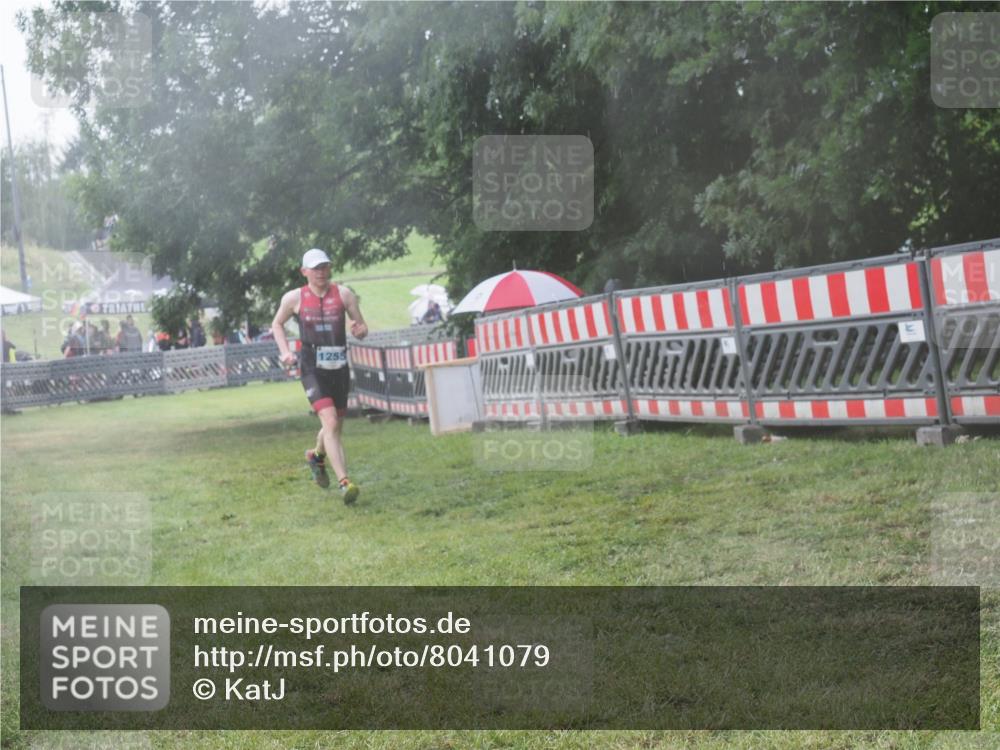 21.06.2025 - 27. Vierlanden-Triathlon KatJ http://msf.ph/oto/8041079 15.06.2025 14:30:21 Ziel 1236, 1255 meine-sportfotos.de