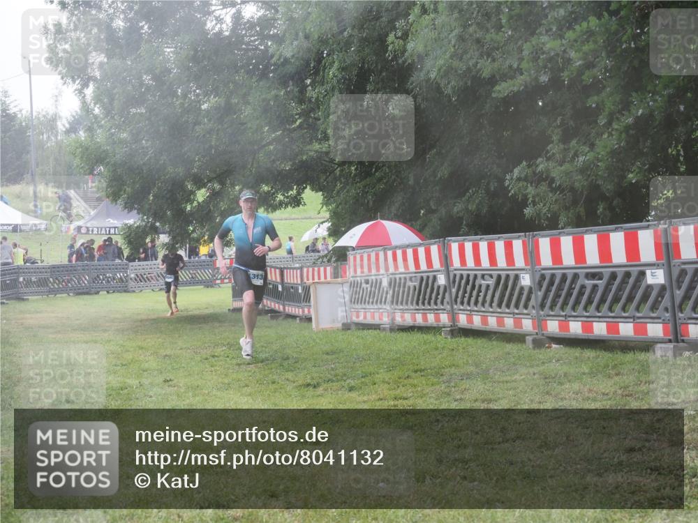 21.06.2025 - 27. Vierlanden-Triathlon KatJ http://msf.ph/oto/8041132 15.06.2025 14:30:45 Ziel 1244, 1313 meine-sportfotos.de
