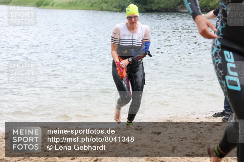 21.06.2025 - 27. Vierlanden-Triathlon Lena Gebhardt http://msf.ph/oto/8041348 15.06.2025 13:06:56 Schwimmen 1166, 1167, 1191, 1200, 1205, 1210, 1215, 1217 meine-sportfotos.de