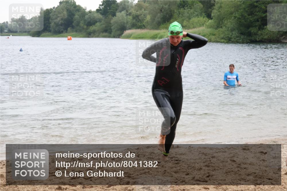 21.06.2025 - 27. Vierlanden-Triathlon Lena Gebhardt http://msf.ph/oto/8041382 15.06.2025 13:07:00 Schwimmen 1166, 1167, 1200, 1205, 1215, 1217 meine-sportfotos.de
