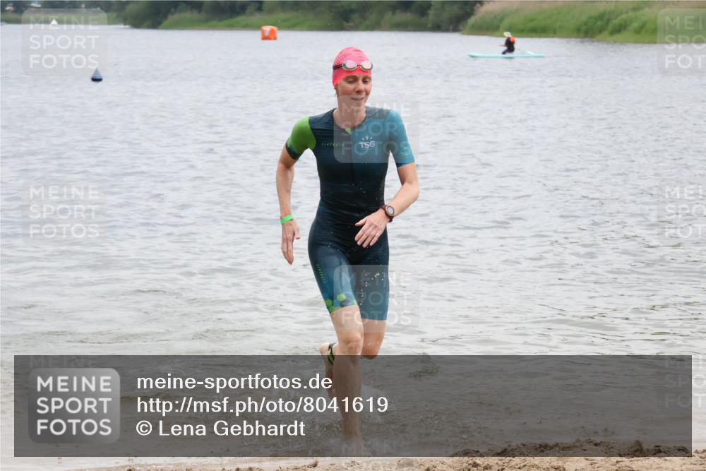 21.06.2025 - 27. Vierlanden-Triathlon Lena Gebhardt http://msf.ph/oto/8041619 15.06.2025 13:08:13 Schwimmen 1168, 1173, 1176, 1178, 1185, 1198, 1202, 1212, 1216 meine-sportfotos.de