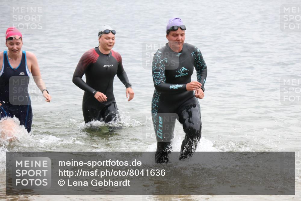 21.06.2025 - 27. Vierlanden-Triathlon Lena Gebhardt http://msf.ph/oto/8041636 15.06.2025 13:08:16 Schwimmen 1168, 1173, 1176, 1178, 1185, 1198, 1202, 1212 meine-sportfotos.de