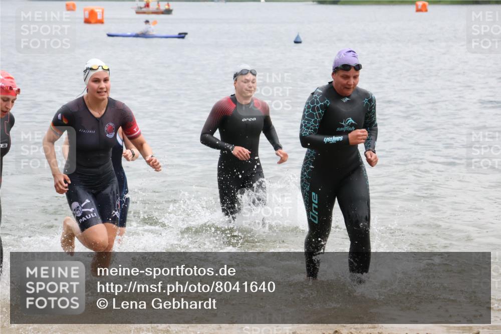21.06.2025 - 27. Vierlanden-Triathlon Lena Gebhardt http://msf.ph/oto/8041640 15.06.2025 13:08:17 Schwimmen 1168, 1173, 1176, 1178, 1185, 1198, 1202, 1212 meine-sportfotos.de