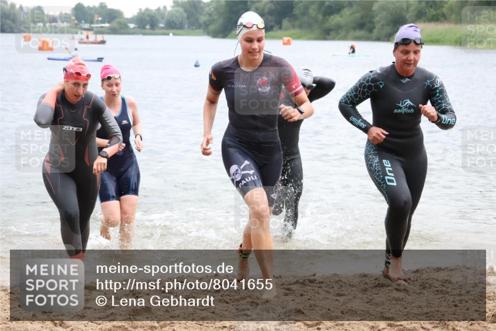 21.06.2025 - 27. Vierlanden-Triathlon Lena Gebhardt http://msf.ph/oto/8041655 15.06.2025 13:08:18 Schwimmen 1168, 1173, 1176, 1178, 1185, 1198, 1202, 1212 meine-sportfotos.de