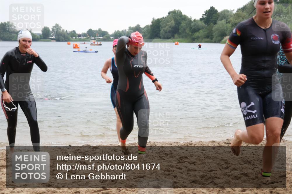 21.06.2025 - 27. Vierlanden-Triathlon Lena Gebhardt http://msf.ph/oto/8041674 15.06.2025 13:08:19 Schwimmen 1168, 1173, 1176, 1178, 1185, 1198, 1202, 1212 meine-sportfotos.de
