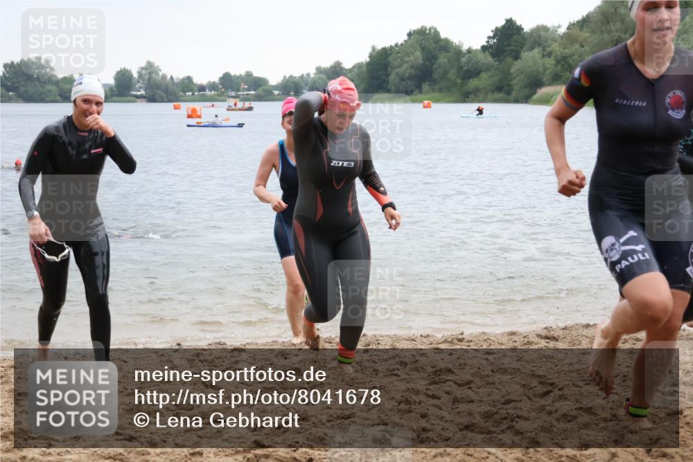 21.06.2025 - 27. Vierlanden-Triathlon Lena Gebhardt http://msf.ph/oto/8041678 15.06.2025 13:08:20 Schwimmen 1168, 1173, 1176, 1178, 1185, 1198, 1202, 1212, 1229 meine-sportfotos.de