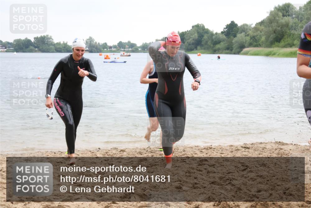 21.06.2025 - 27. Vierlanden-Triathlon Lena Gebhardt http://msf.ph/oto/8041681 15.06.2025 13:08:20 Schwimmen 1168, 1173, 1176, 1178, 1185, 1198, 1202, 1212, 1229 meine-sportfotos.de