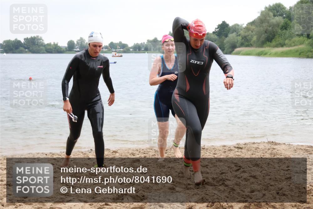 21.06.2025 - 27. Vierlanden-Triathlon Lena Gebhardt http://msf.ph/oto/8041690 15.06.2025 13:08:20 Schwimmen 1168, 1173, 1176, 1178, 1185, 1198, 1202, 1212, 1229 meine-sportfotos.de