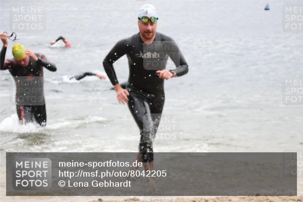 21.06.2025 - 27. Vierlanden-Triathlon Lena Gebhardt http://msf.ph/oto/8042205 15.06.2025 13:19:54 Schwimmen 1267, 1280, 1285, 1293, 1309, 1317 meine-sportfotos.de
