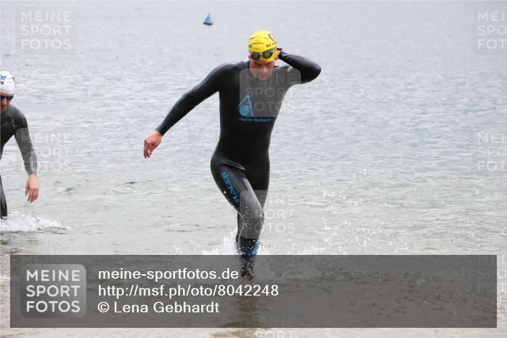 21.06.2025 - 27. Vierlanden-Triathlon Lena Gebhardt http://msf.ph/oto/8042248 15.06.2025 13:20:03 Schwimmen 1249, 1253, 1266, 1267, 1285, 1317 meine-sportfotos.de