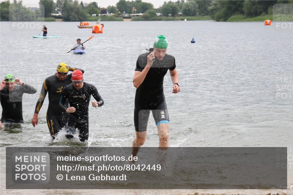 21.06.2025 - 27. Vierlanden-Triathlon Lena Gebhardt http://msf.ph/oto/8042449 15.06.2025 13:20:57 Schwimmen 1238, 1265, 1272, 1273, 1281, 1300, 1303, 1308 meine-sportfotos.de
