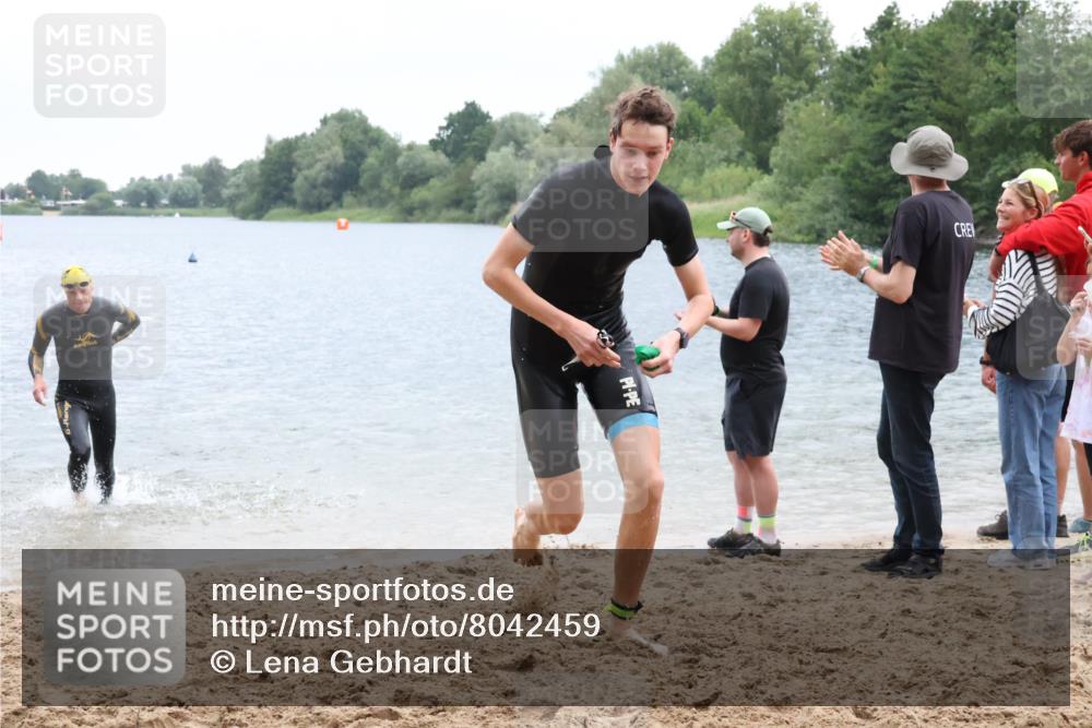 21.06.2025 - 27. Vierlanden-Triathlon Lena Gebhardt http://msf.ph/oto/8042459 15.06.2025 13:20:59 Schwimmen 1238, 1265, 1272, 1273, 1281, 1300, 1303, 1308 meine-sportfotos.de