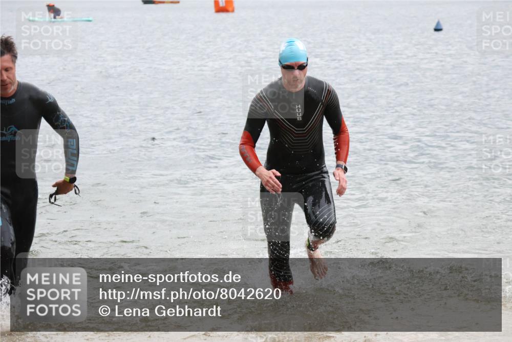 21.06.2025 - 27. Vierlanden-Triathlon Lena Gebhardt http://msf.ph/oto/8042620 15.06.2025 13:21:53 Schwimmen 1244, 1252, 1255, 1258, 1270, 1271, 1276, 1291, 1294, 1298, 1313 meine-sportfotos.de