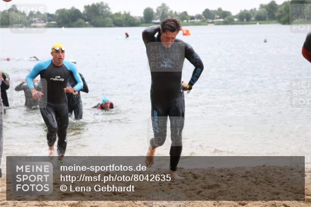 21.06.2025 - 27. Vierlanden-Triathlon Lena Gebhardt http://msf.ph/oto/8042635 15.06.2025 13:21:56 Schwimmen 1231, 1236, 1244, 1251, 1252, 1255, 1258, 1263, 1270, 1271, 1276, 1291, 1294, 1313 meine-sportfotos.de