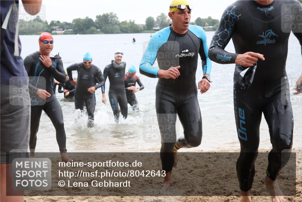 21.06.2025 - 27. Vierlanden-Triathlon Lena Gebhardt http://msf.ph/oto/8042643 15.06.2025 13:21:58 Schwimmen 1231, 1236, 1244, 1251, 1252, 1255, 1258, 1263, 1270, 1271, 1276, 1291, 1294, 1313 meine-sportfotos.de
